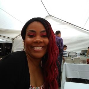 Meet your Posher, Lakita